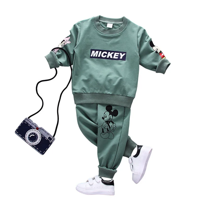 In the Spring and Autumn of 2019, the children's cartoon round collar children's wear two-piece baby sports leisure children
In the Spring and Autumn of 2019, the children's cartoon round collar children's wear two-piece baby sports leisure children