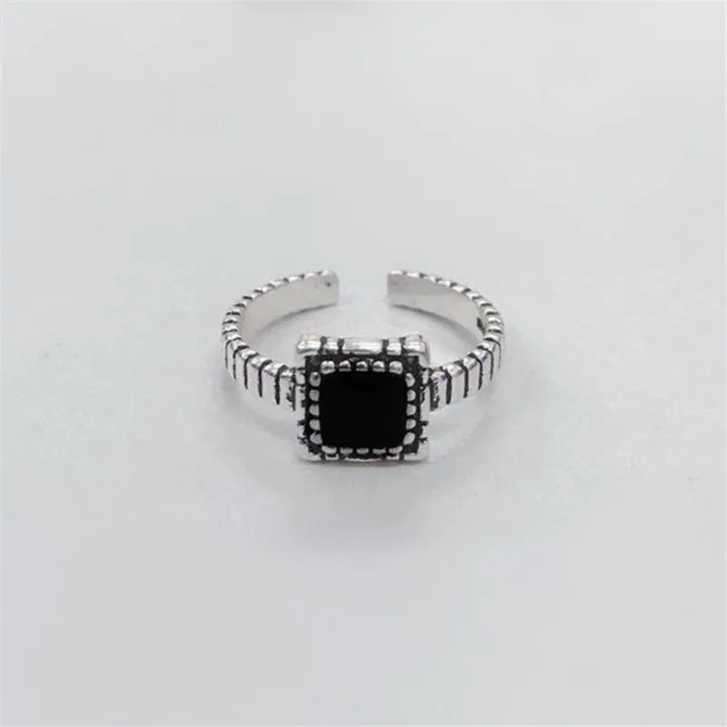 New Personality Square Female Fashion 925 Sterling Silver Jewelry Black Crystal Geometric Vintage Women Opening Rings SR427
New Personality Square Female Fashion 925 Sterling Silver Jewelry Black Crystal Geometric Vintage Women Opening Rings SR427