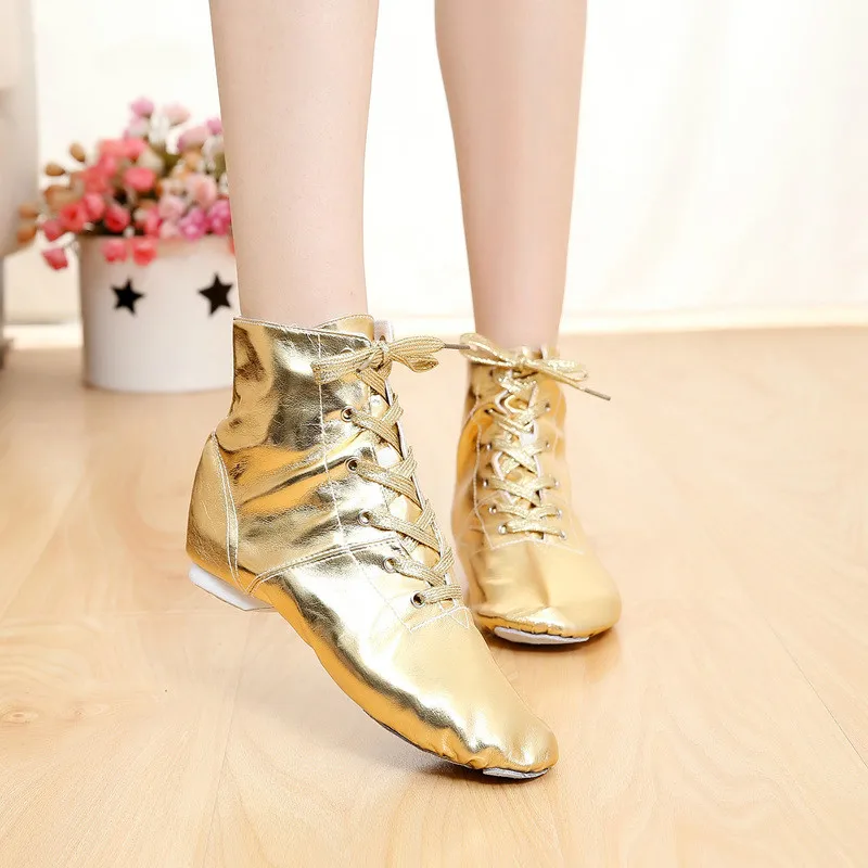 Bright leather jazz shoes training dance shoes women's and men's ballerina teacher's shoes
Bright leather jazz shoes training dance shoes women's and men's ballerina teacher's shoes