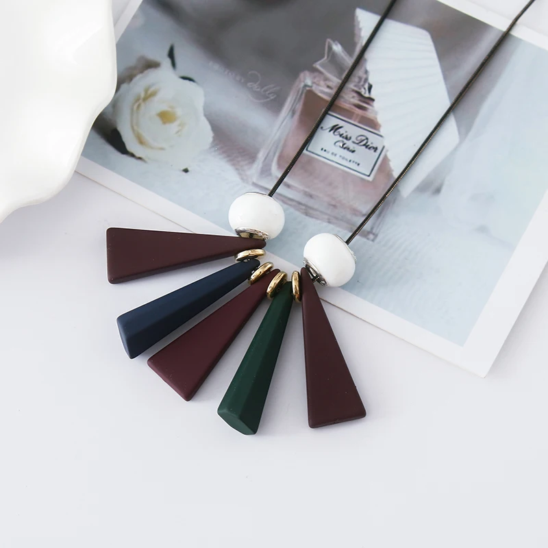 COWNINE Women's new style sweater chain, Korean version of fashion accessories, wear a neckline necklace
COWNINE Women's new style sweater chain, Korean version of fashion accessories, wear a neckline necklace