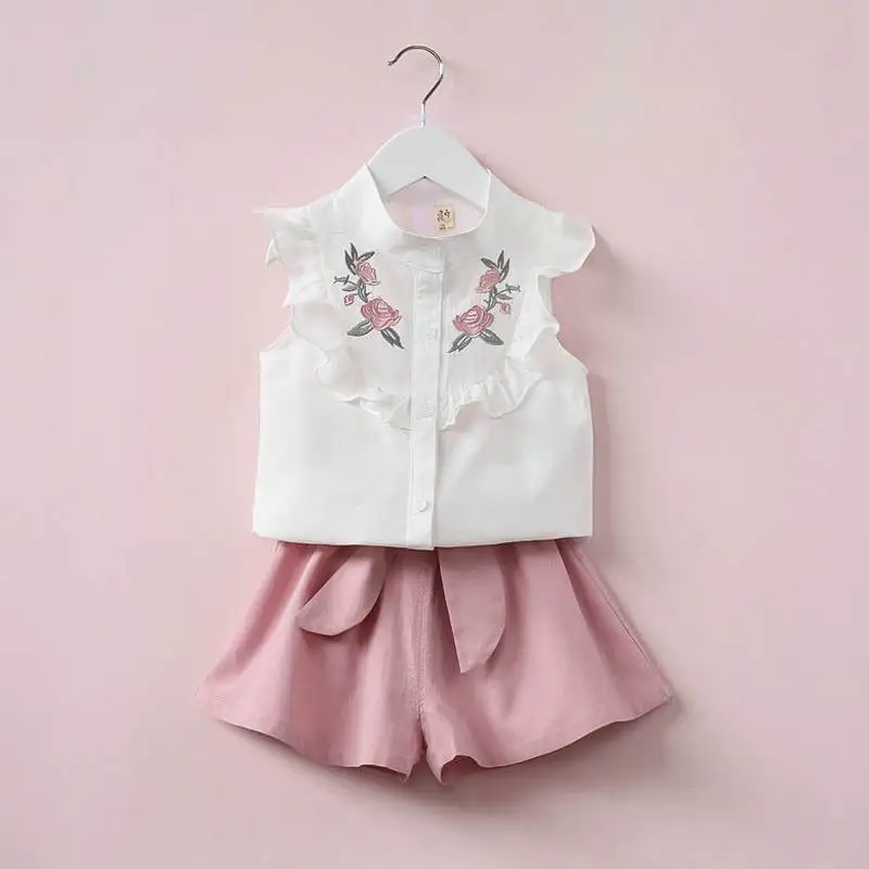 Summer New Children Girls Clothing Sets Embroidery Chiffon Shirts+Loose Shorts Two Piece Fashion Outfits 2-6T E315295
Summer New Children Girls Clothing Sets Embroidery Chiffon Shirts+Loose Shorts Two Piece Fashion Outfits 2-6T E315295