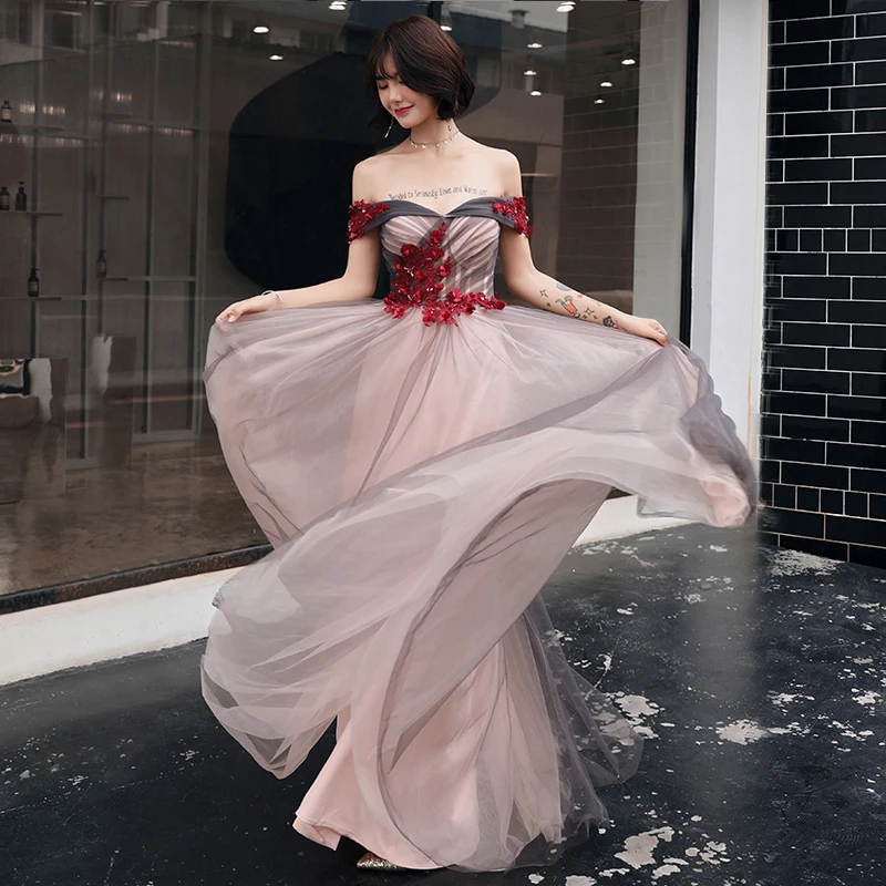 Bride Party Evening Cheongsam Womens Sexy Backless Costume Dress Slash Neck Long Robe Wedding Qipao Retro Vestido XS-XXXL
Bride Party Evening Cheongsam Womens Sexy Backless Costume Dress Slash Neck Long Robe Wedding Qipao Retro Vestido XS-XXXL