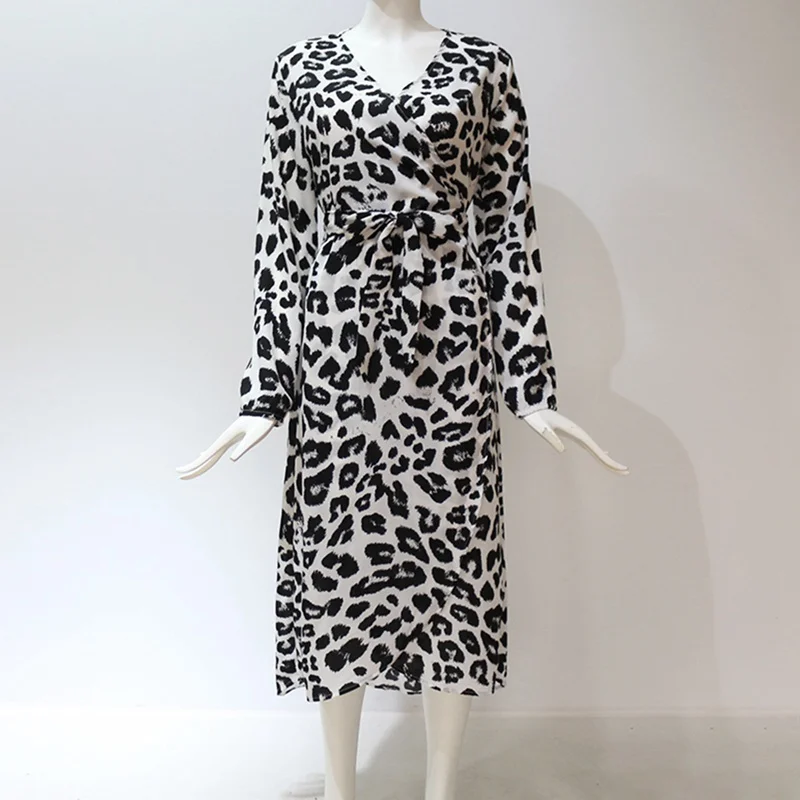 Women Leopard Dress Long Beach Dress Loose Long Sleeve Deep V-neck Sexy Dress Vestidos
Women Leopard Dress Long Beach Dress Loose Long Sleeve Deep V-neck Sexy Dress Vestidos
