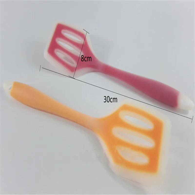 1 pcs Food Grade Silicone Spatula Kitchen Accessories Meats Pastry DIY Non-Stick Pan Slice Truner Cooking Tool
1 pcs Food Grade Silicone Spatula Kitchen Accessories Meats Pastry DIY Non-Stick Pan Slice Truner Cooking Tool