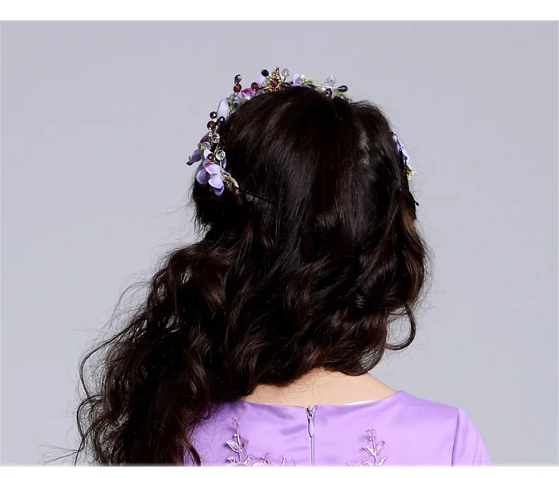 2020 Fashion Girls HairBands Children' s Outstanding Purple Headdress Crown Gilrs Hair Accessories to Match Dress AKA162001
2020 Fashion Girls HairBands Children' s Outstanding Purple Headdress Crown Gilrs Hair Accessories to Match Dress AKA162001
