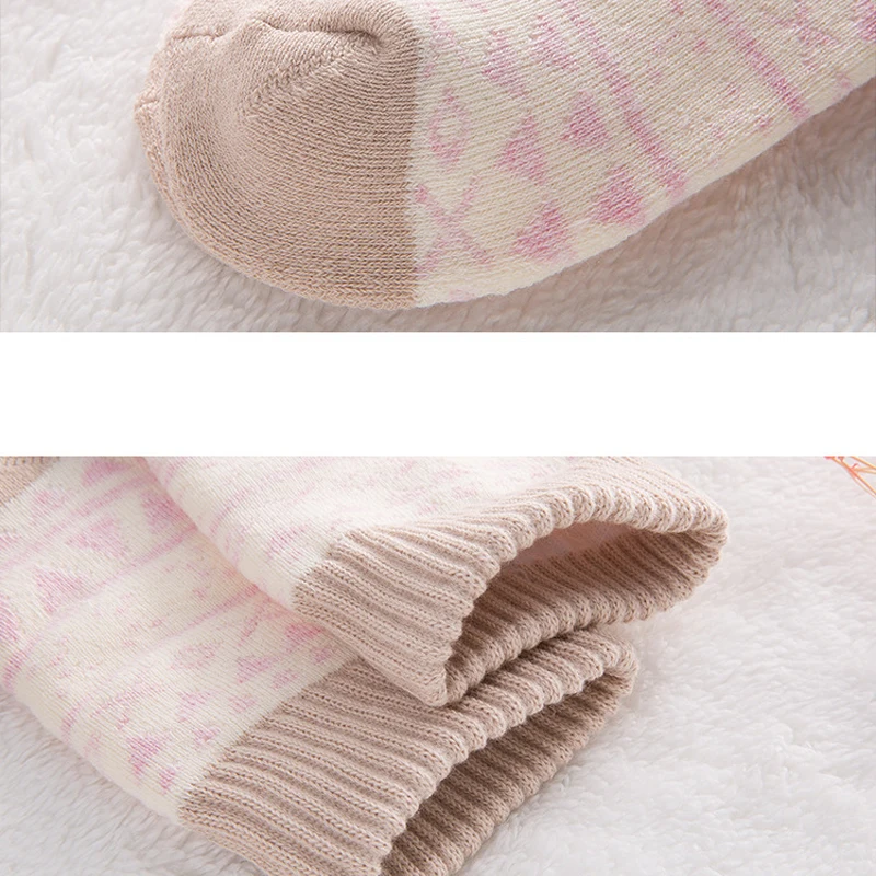 Fashion Autumn Cartoon Striped Animal Pattern Short Socks Women Harajuku Cotton Socks Hipster Ankle Sock Winter Thick Female Sox
Fashion Autumn Cartoon Striped Animal Pattern Short Socks Women Harajuku Cotton Socks Hipster Ankle Sock Winter Thick Female Sox