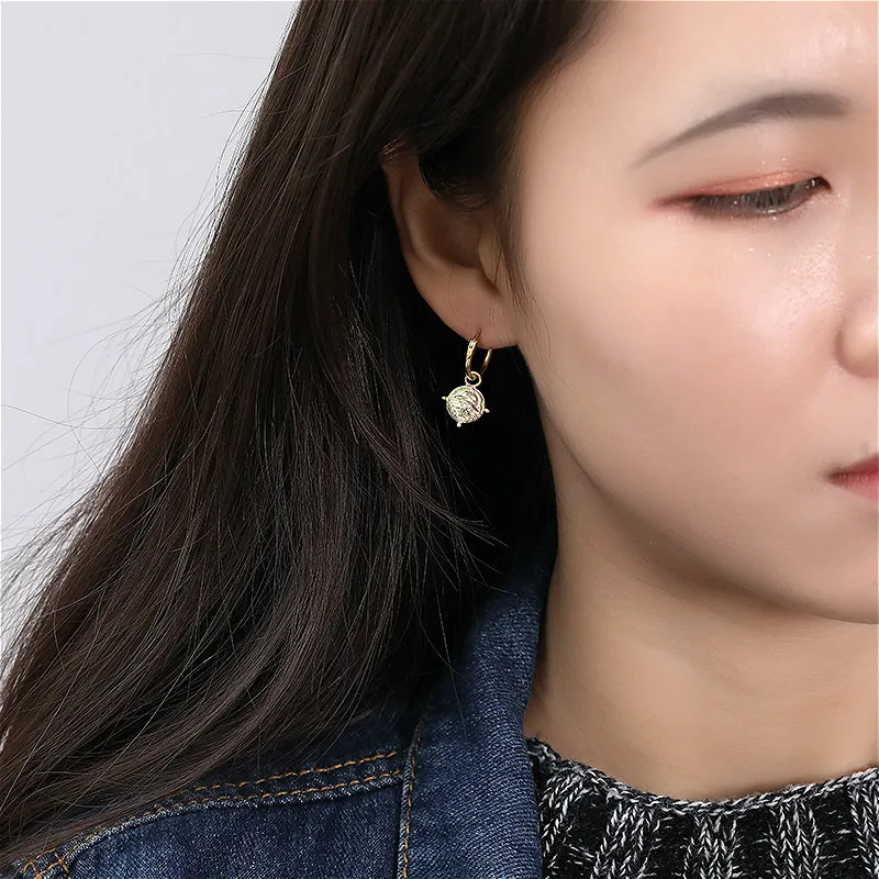 Flyleaf 925 Sterling Silver Coin Portrait Drop Earrings For Women High Quality 18k Gold Dangle Earings Fashion Jewelry Party
Flyleaf 925 Sterling Silver Coin Portrait Drop Earrings For Women High Quality 18k Gold Dangle Earings Fashion Jewelry Party