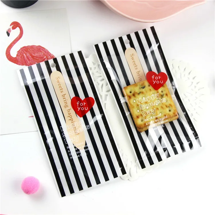 50pcs 8x15.5cm Black strips "for you"Christmas Gifts Bag Holders Bake Cookies Biscuit Candy Plastic Packaging Bags
50pcs 8x15.5cm Black strips "for you"Christmas Gifts Bag Holders Bake Cookies Biscuit Candy Plastic Packaging Bags