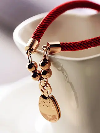Red Rope Weaving Fortune Lucky Cat Bracelet Fine Jewelry Titanium Steel Rose Gold Color Valentine Gift Free Shipping No Fade
Red Rope Weaving Fortune Lucky Cat Bracelet Fine Jewelry Titanium Steel Rose Gold Color Valentine Gift Free Shipping No Fade