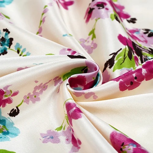 Printing simulation satin fabrics smooth crisp dress fashion fashion fabric wholesale high quality cloth
Printing simulation satin fabrics smooth crisp dress fashion fashion fabric wholesale high quality cloth