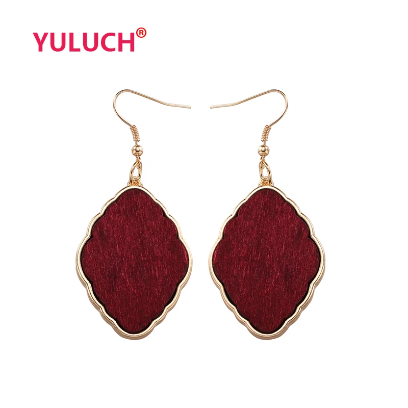 YULUCH Popular luxury statement jewelry earrings for fashion women alloy inlaid geometric wood chip pendant earrings gift
YULUCH Popular luxury statement jewelry earrings for fashion women alloy inlaid geometric wood chip pendant earrings gift