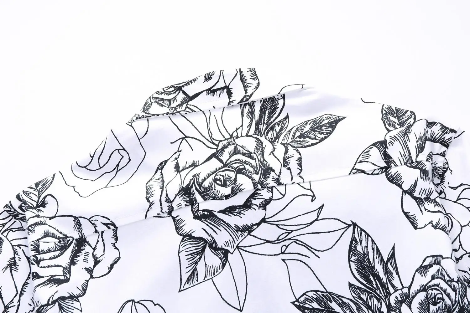 Plus size M-7XL Summer Shirt Men Flower Mens Shirts Roses Print Cotton Blouse Mens clothing Summer Fashion
Plus size M-7XL Summer Shirt Men Flower Mens Shirts Roses Print Cotton Blouse Mens clothing Summer Fashion