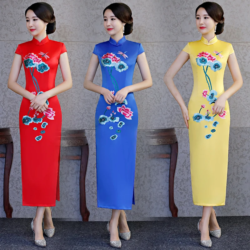 2019 Summer Embroidery Long Cheongsam Vintage Chinese style Womens Mandarin Collar Rayon Qipao Slim Party Dress Vestido S-3XL
2019 Summer Embroidery Long Cheongsam Vintage Chinese style Womens Mandarin Collar Rayon Qipao Slim Party Dress Vestido S-3XL