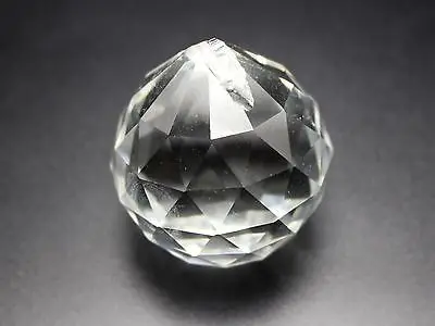 2 Clear Crystal Faceted Glass Ball Prism Suncatcher 30mm FengShui Chandelier
2 Clear Crystal Faceted Glass Ball Prism Suncatcher 30mm FengShui Chandelier