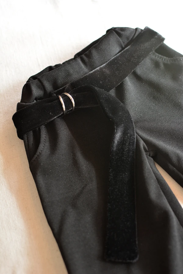 BJD doll clothes hanging wide leg nine-cent pants golden velvet belt detachable 1/4 1/3 SD MSD SSDF Uncle doll accessories
BJD doll clothes hanging wide leg nine-cent pants golden velvet belt detachable 1/4 1/3 SD MSD SSDF Uncle doll accessories