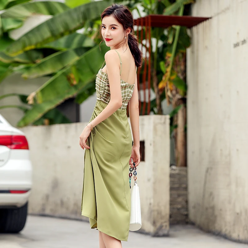 Женское элегантное зеленое клетчатое платье без бретелек с открытыми плечами в