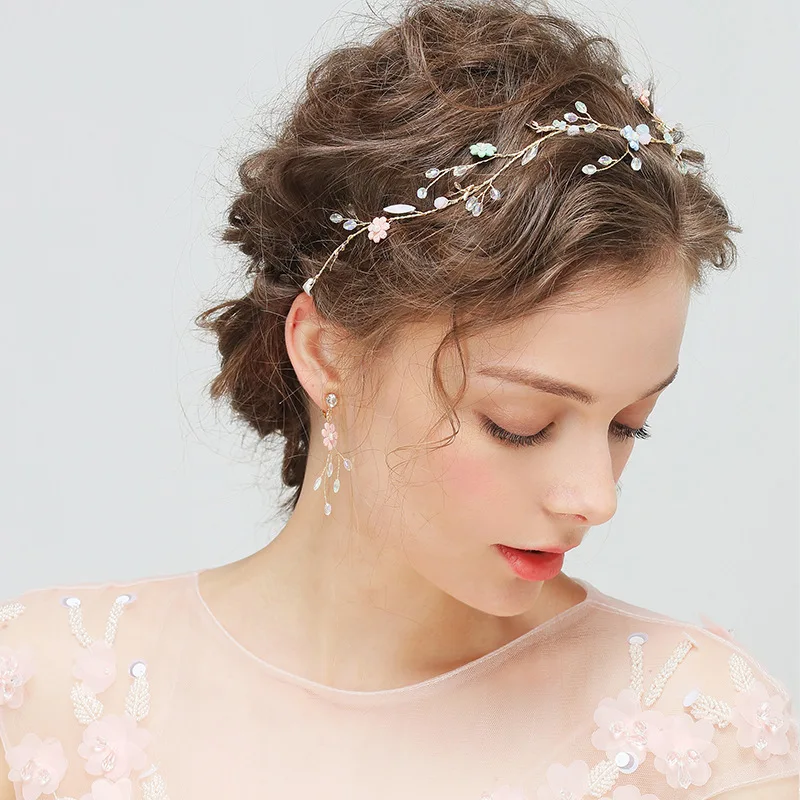 Romantic Bridal Wedding Headpiece Handmade Hairband Earrings Set Small And Exquisite New Style Crystal Wedding Jewelry
Romantic Bridal Wedding Headpiece Handmade Hairband Earrings Set Small And Exquisite New Style Crystal Wedding Jewelry