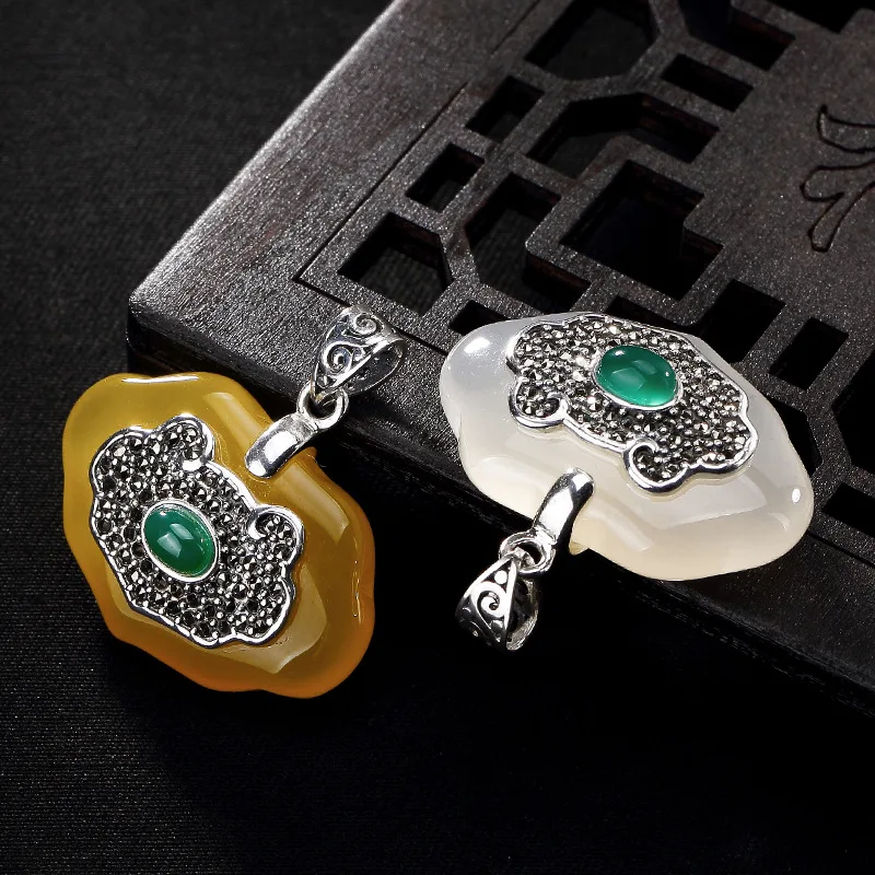 2018 Top Fashion New S925 Pure Silver, Yellow, Marrow, Mosaic, Marble, Ruyi Lady, High-grade Sweater Chain, Pendant Wholesale.
2018 Top Fashion New S925 Pure Silver, Yellow, Marrow, Mosaic, Marble, Ruyi Lady, High-grade Sweater Chain, Pendant Wholesale.