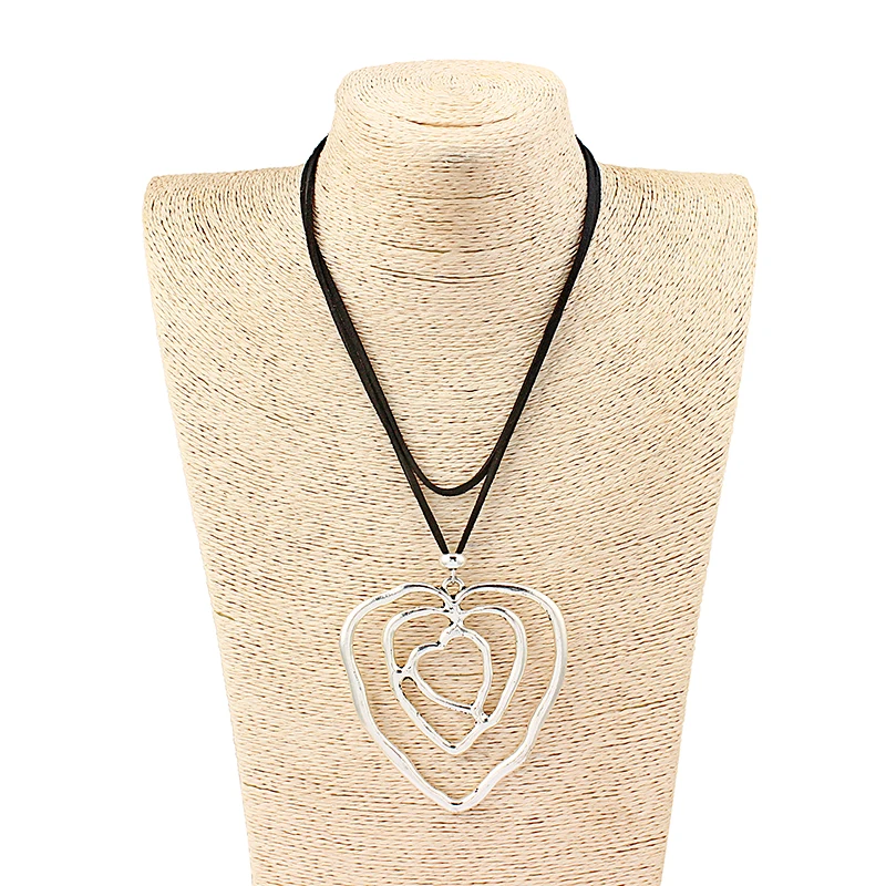 1Pc Tibetan Silver Large Hollow Love Heart Pendant Necklace Long Faux Suede Leather Cord Necklace Women Jewelry Gift
1Pc Tibetan Silver Large Hollow Love Heart Pendant Necklace Long Faux Suede Leather Cord Necklace Women Jewelry Gift