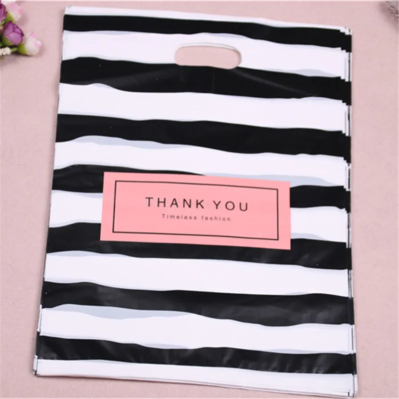 New Design Wholesale 100pcs/lot 25*35cm Luxury Fashion Shopping Plastic Gift Bags with Thank You Favor Birthday Packaging
New Design Wholesale 100pcs/lot 25*35cm Luxury Fashion Shopping Plastic Gift Bags with Thank You Favor Birthday Packaging