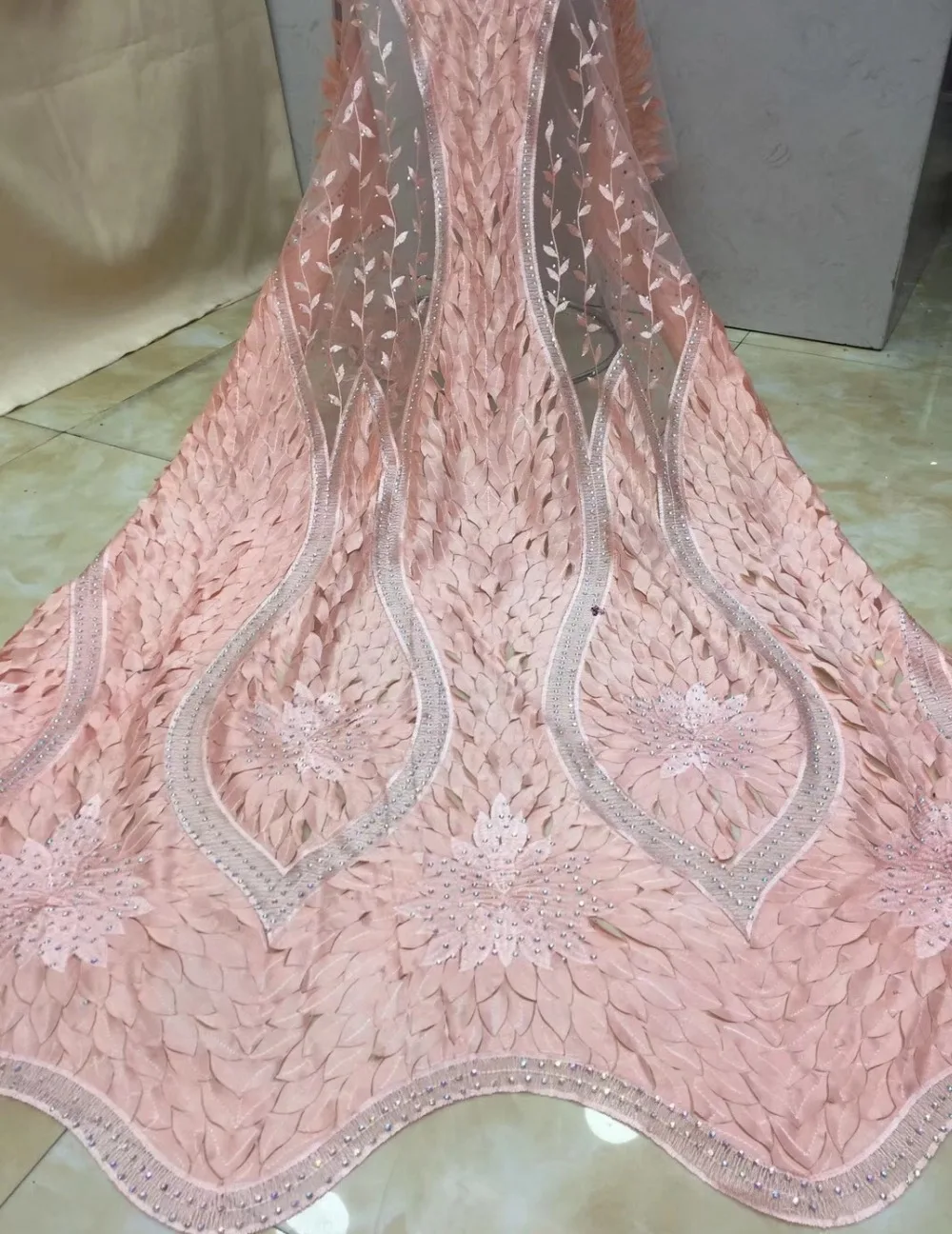 African Lace Fabric 2019 High Quality African Tulle Lace Fabric With stones French Net Lace For Women Dress New ML7278
African Lace Fabric 2019 High Quality African Tulle Lace Fabric With stones French Net Lace For Women Dress New ML7278