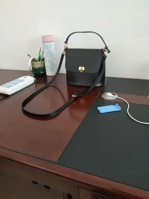 Female bag simple style women's bucket bag vintage messenger shoulder bag office lady handbag r-5988
Female bag simple style women's bucket bag vintage messenger shoulder bag office lady handbag r-5988