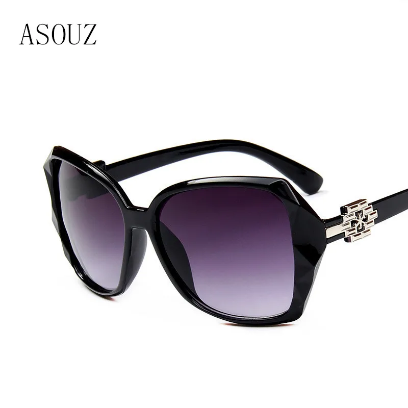 2019 new fashion ladies sunglasses classic retro brand design oval men's glasses UV400 star driving reflective sunglasses
2019 new fashion ladies sunglasses classic retro brand design oval men's glasses UV400 star driving reflective sunglasses