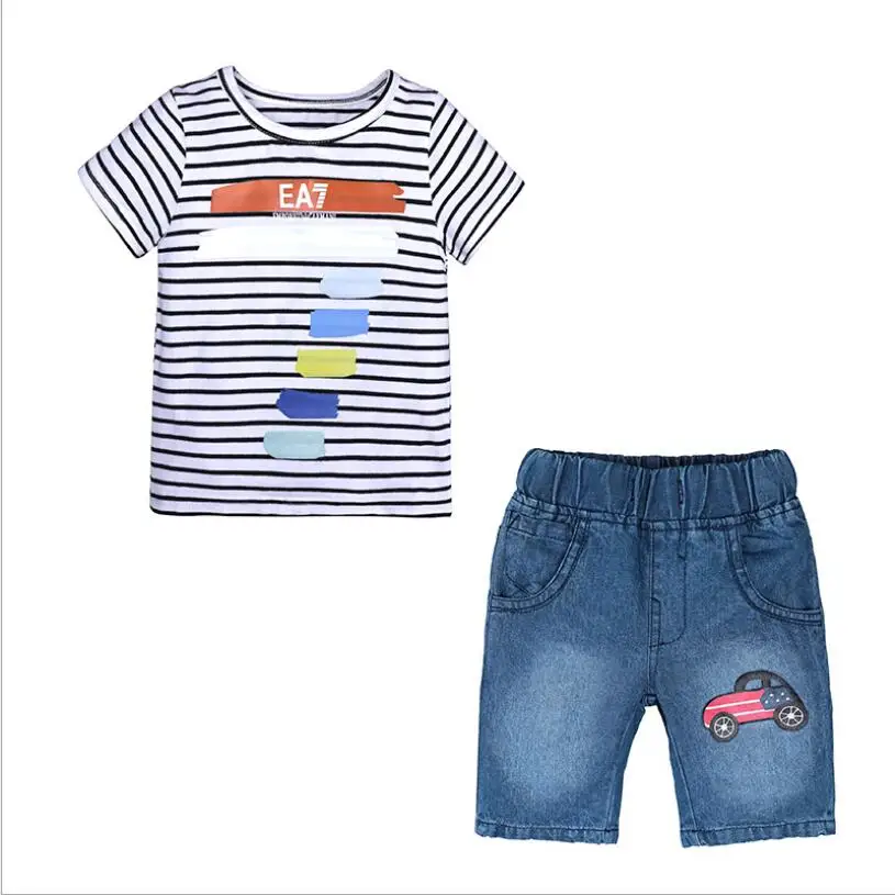 2019 summer new childrens T-shirt and jeans set boys and girls short-sleeved digital printed striped T and jeans two-piece set
2019 summer new childrens T-shirt and jeans set boys and girls short-sleeved digital printed striped T and jeans two-piece set