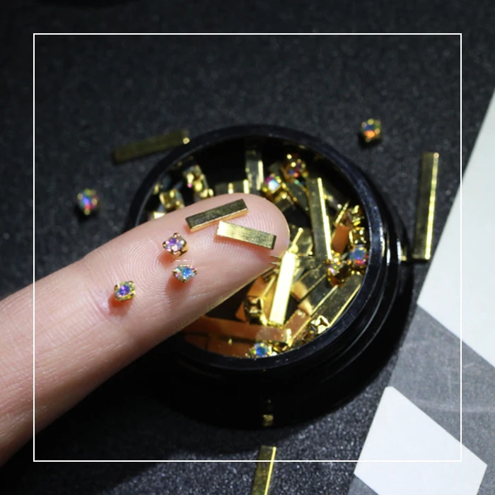 1 Box Gold Metal Bar Nail Sticker Decorations Clear/ AB Clear Strass Rhinestones Designs DIY Tiny Slice Nail Accessories-4 Size
1 Box Gold Metal Bar Nail Sticker Decorations Clear/ AB Clear Strass Rhinestones Designs DIY Tiny Slice Nail Accessories-4 Size