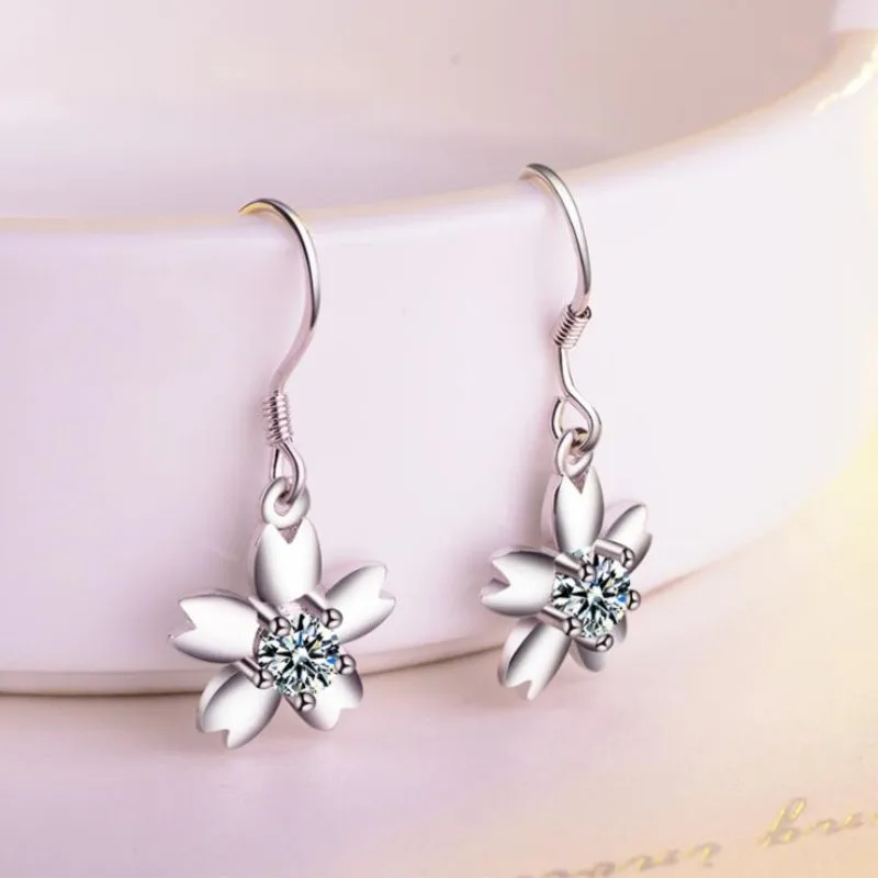New Temperament 925 Sterling Silver Jewelry Personality Sunflower Sweet Crystal Flower Exquisite Female Dangle Earrings SE279
New Temperament 925 Sterling Silver Jewelry Personality Sunflower Sweet Crystal Flower Exquisite Female Dangle Earrings SE279