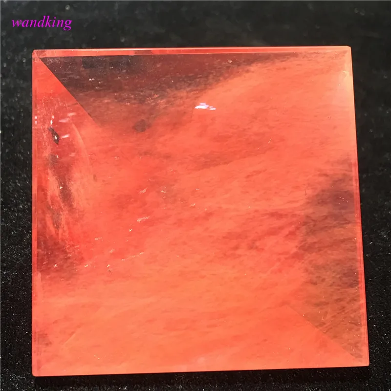 red smelting quartz crystal pyramid (6cm)
red smelting quartz crystal pyramid (6cm)