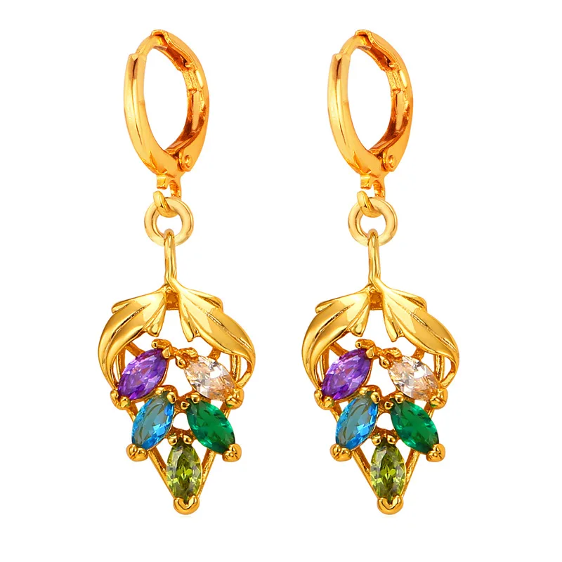 Kpop Crystal Colorful Strawberry Drop Earrings For Women Party Gift Gold/Silver Color Earings Fashion Jewelry 2016 YE1855
Kpop Crystal Colorful Strawberry Drop Earrings For Women Party Gift Gold/Silver Color Earings Fashion Jewelry 2016 YE1855