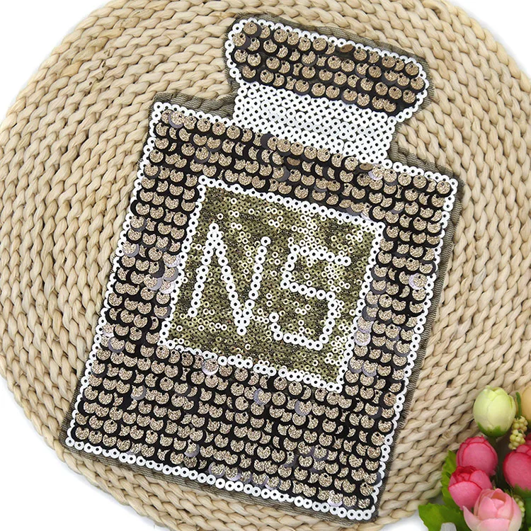 Pearl embroidery patch garment accessories DIY decorative accessories T-shirt sweater sequins patterned decals perfume bottle
Pearl embroidery patch garment accessories DIY decorative accessories T-shirt sweater sequins patterned decals perfume bottle