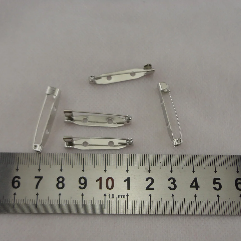 50PCS 3.2cm no lock plain metal pin backs with two holes for DIY brooches,badge bar pins jewelry findings Lead free,nickle free
50PCS 3.2cm no lock plain metal pin backs with two holes for DIY brooches,badge bar pins jewelry findings Lead free,nickle free