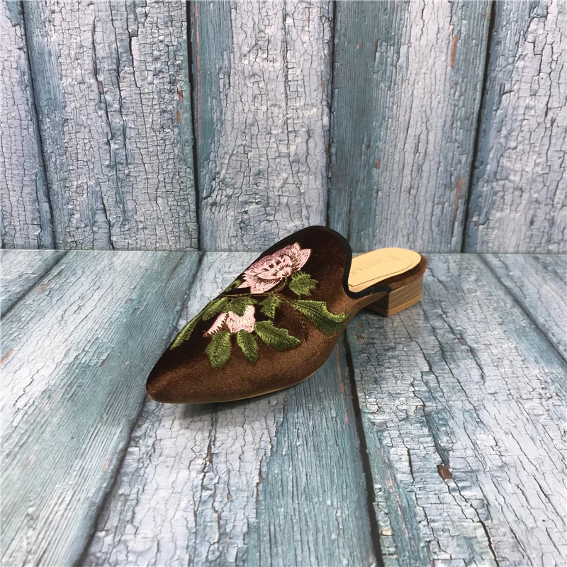Kmeioo US Size 5-15 Loafers for Women, Womens Embroidery Mule Shoes Velvet Backless Slip On Loafers Pointed Toe Flat Mule Slides
Kmeioo US Size 5-15 Loafers for Women, Womens Embroidery Mule Shoes Velvet Backless Slip On Loafers Pointed Toe Flat Mule Slides