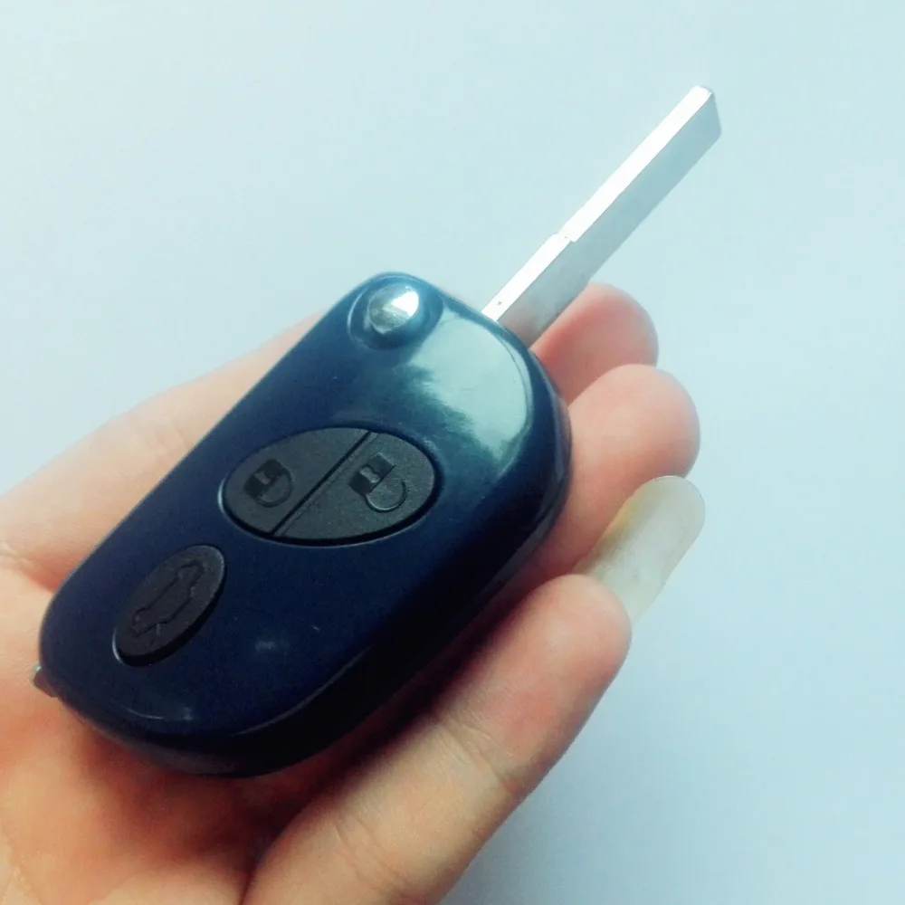 WIth logo 3 Buttons Smart Flip Folding Key Blank Fob Key Case Remote Shell Cover for Maserati
WIth logo 3 Buttons Smart Flip Folding Key Blank Fob Key Case Remote Shell Cover for Maserati
