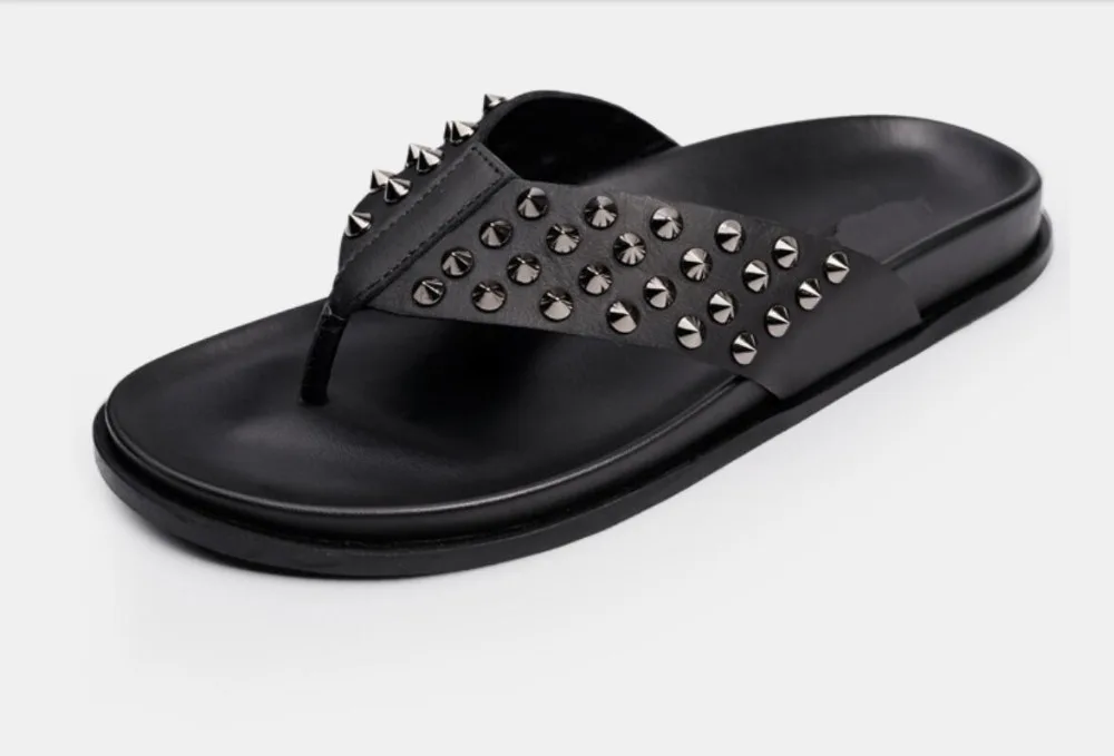 Rivets Summer Mens Flats Sandals Studs Male Casual Flats Slippers Mujers Italian Leather Sandals For Male Size44
Rivets Summer Mens Flats Sandals Studs Male Casual Flats Slippers Mujers Italian Leather Sandals For Male Size44