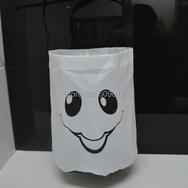free shipping 120pcs/lot ghost Halloween Gift Bag cloth Sack Pumpkin Tricks Halloween Festival Party Decoration Supplies
free shipping 120pcs/lot ghost Halloween Gift Bag cloth Sack Pumpkin Tricks Halloween Festival Party Decoration Supplies