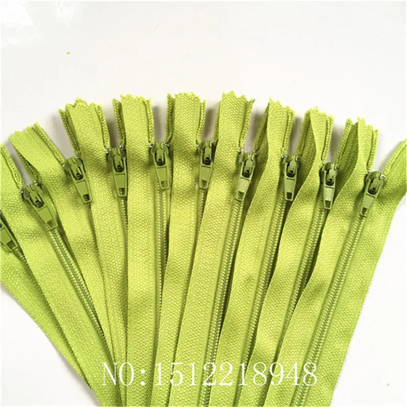 50pcs ( 14 Inch ) 35CM Green Nylon Coil Zippers Tailor Sewer Craft Crafter's &FGDQRS #3 Closed End
50pcs ( 14 Inch ) 35CM Green Nylon Coil Zippers Tailor Sewer Craft Crafter's &FGDQRS #3 Closed End