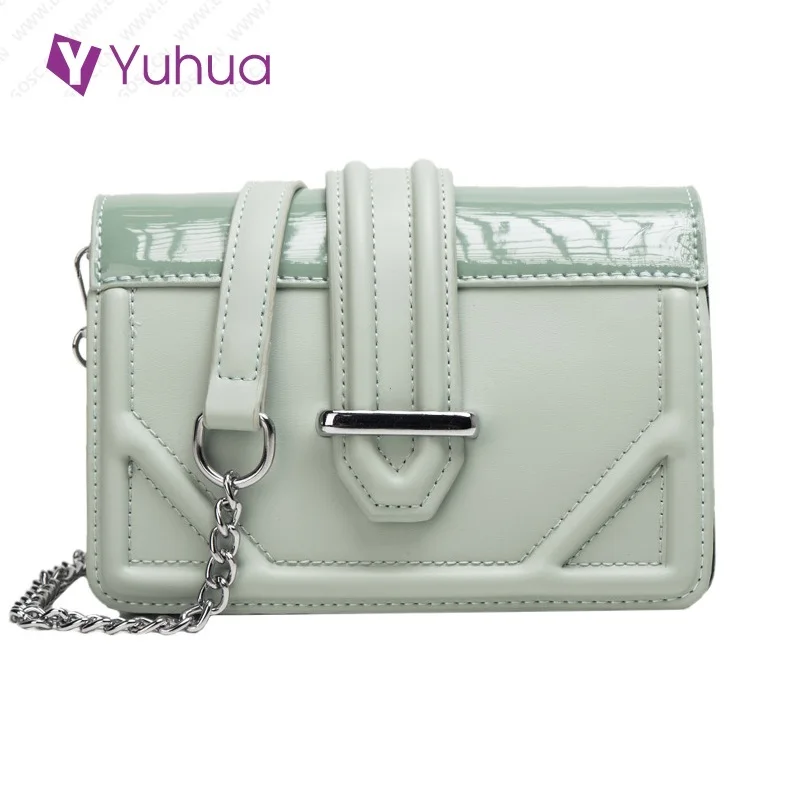 Yuhua, 2020 new fashion woman handbags, simple messenger bag, trend korean version women bag, casual chain shoulder bags.
Yuhua, 2020 new fashion woman handbags, simple messenger bag, trend korean version women bag, casual chain shoulder bags.