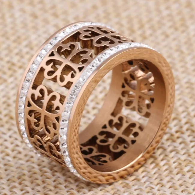 2022 Hot Sale Fashion jewelry with two rows of zircon hollow titanium steel rings Crystal fromSwarovskis 2 Colors Fit Women
2022 Hot Sale Fashion jewelry with two rows of zircon hollow titanium steel rings Crystal fromSwarovskis 2 Colors Fit Women