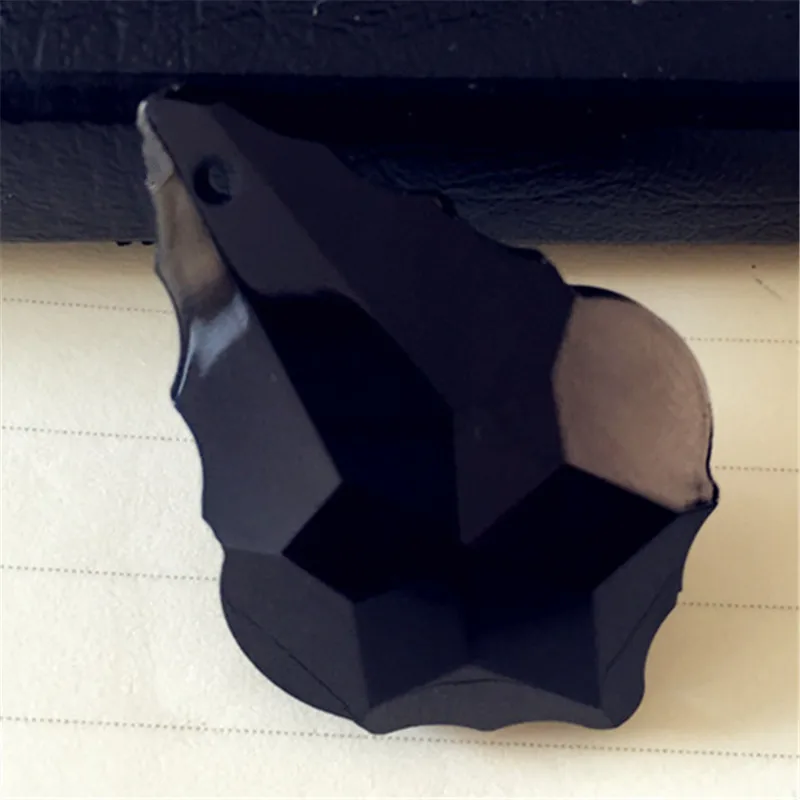 AAA Quality 102pcs/ Lot Maple Leaf Shape 63mm Black Crystal Chandelier Pendants/Crystal Prism Trimming Pendants Wedding Parts
AAA Quality 102pcs/ Lot Maple Leaf Shape 63mm Black Crystal Chandelier Pendants/Crystal Prism Trimming Pendants Wedding Parts