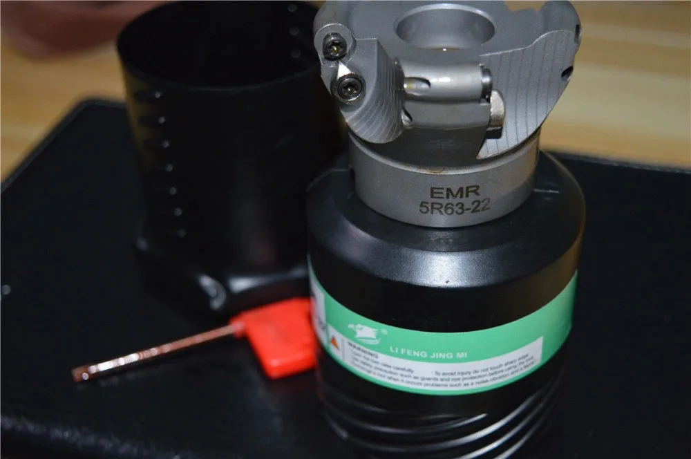 FREE SHIPPING 1pcs EMR 5R-63-22-4F indexable face milling cutter 4 Flute + RPMT1003M0 4pcs
FREE SHIPPING 1pcs EMR 5R-63-22-4F indexable face milling cutter 4 Flute + RPMT1003M0 4pcs
