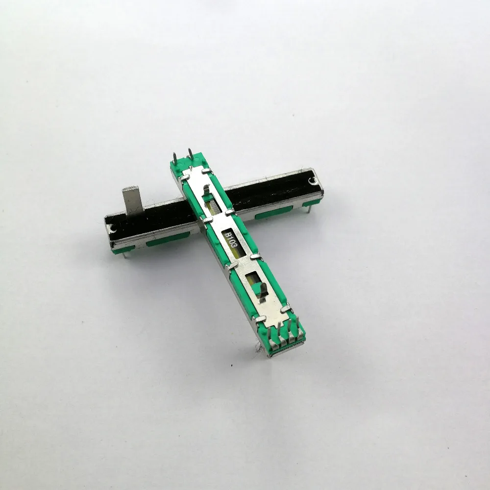 Mixer fader straight sliding volume potentiometer B10K long stroke 45MM 60MM 15MM dual channel high handle
Mixer fader straight sliding volume potentiometer B10K long stroke 45MM 60MM 15MM dual channel high handle