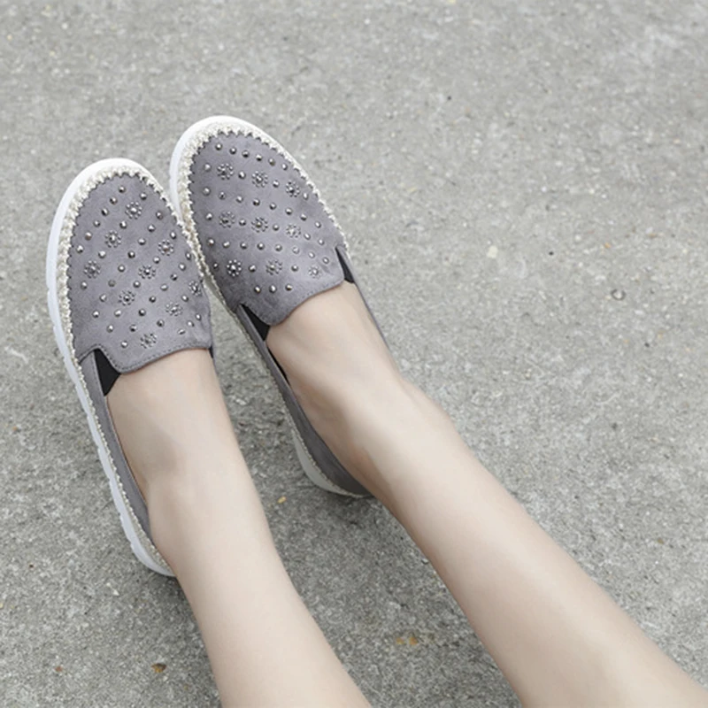 Plus Size 35-42 Autumn Women Leather Loafers Fashion Ballet Flats Shoes Woman NIUFUNI Slip On Rhinestone Boat Shoes Moccasin
Plus Size 35-42 Autumn Women Leather Loafers Fashion Ballet Flats Shoes Woman NIUFUNI Slip On Rhinestone Boat Shoes Moccasin