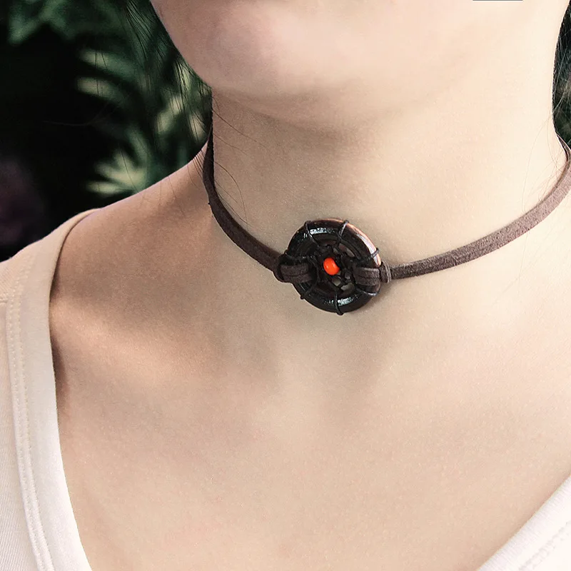 Log dream catcher collar Indian creative present wooden circle indian dream catcher original wind women's collar small gift 3cm
Log dream catcher collar Indian creative present wooden circle indian dream catcher original wind women's collar small gift 3cm