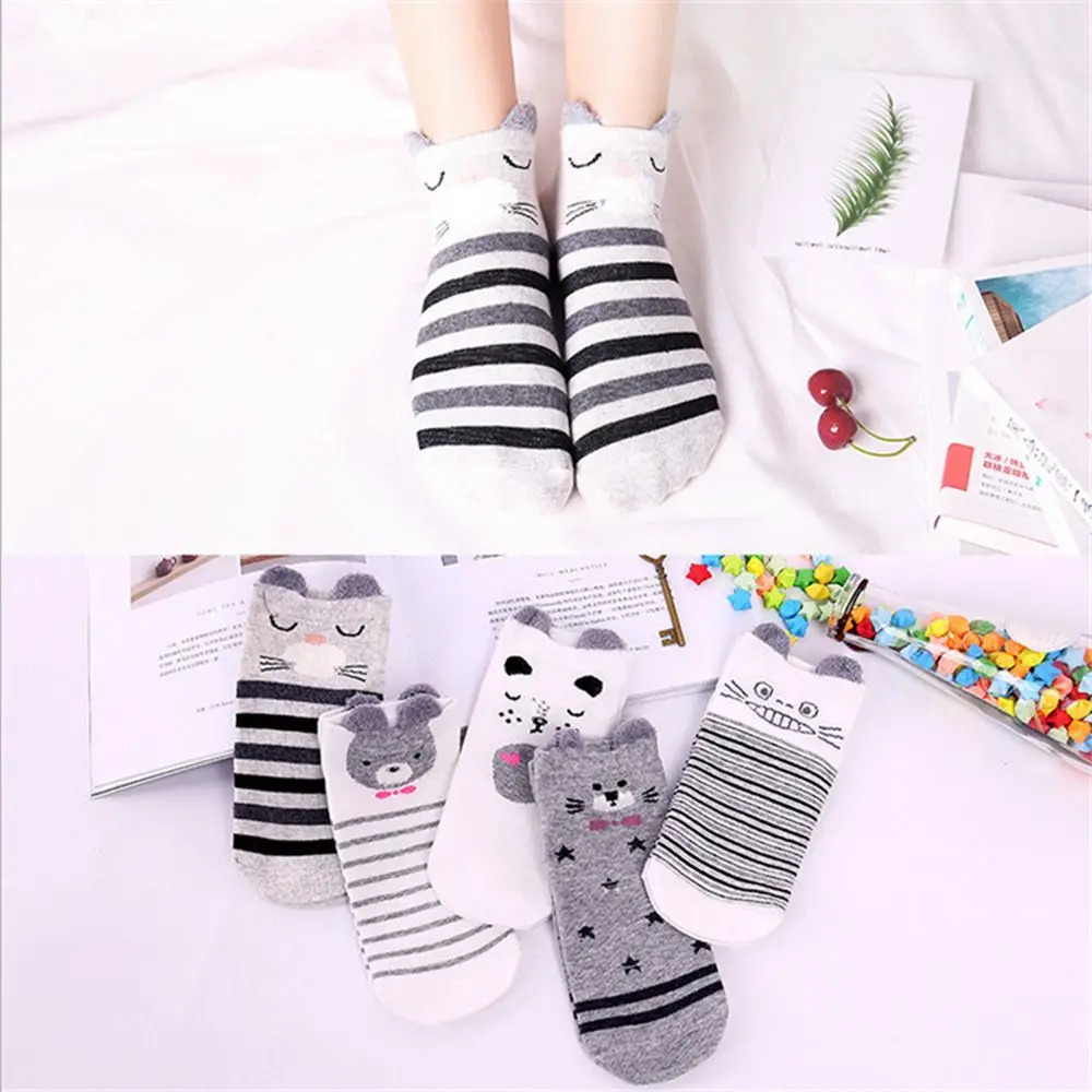 5 pairs/pack Cartoon Short Socks Woman Cotton 3D Ear Soft Animal Pattern Cute Girls Socks Set Autumn Spring Funny Socks Female
5 pairs/pack Cartoon Short Socks Woman Cotton 3D Ear Soft Animal Pattern Cute Girls Socks Set Autumn Spring Funny Socks Female
