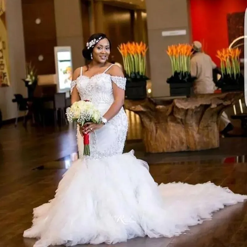 Dubai Luxury Wedding Gowns Mermaid 2018 Robe de maree Arabic Bridal Dress Beaded Custom Vestido De Noiva Abito da sposa
Dubai Luxury Wedding Gowns Mermaid 2018 Robe de maree Arabic Bridal Dress Beaded Custom Vestido De Noiva Abito da sposa