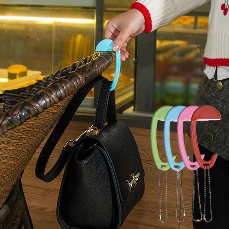 Plastic Bag Hook Mini Portable Buckle Portable Table Desk Brim Purse Bag Hook Hanger Holder Handbag Hanger GJJJSN353
Plastic Bag Hook Mini Portable Buckle Portable Table Desk Brim Purse Bag Hook Hanger Holder Handbag Hanger GJJJSN353