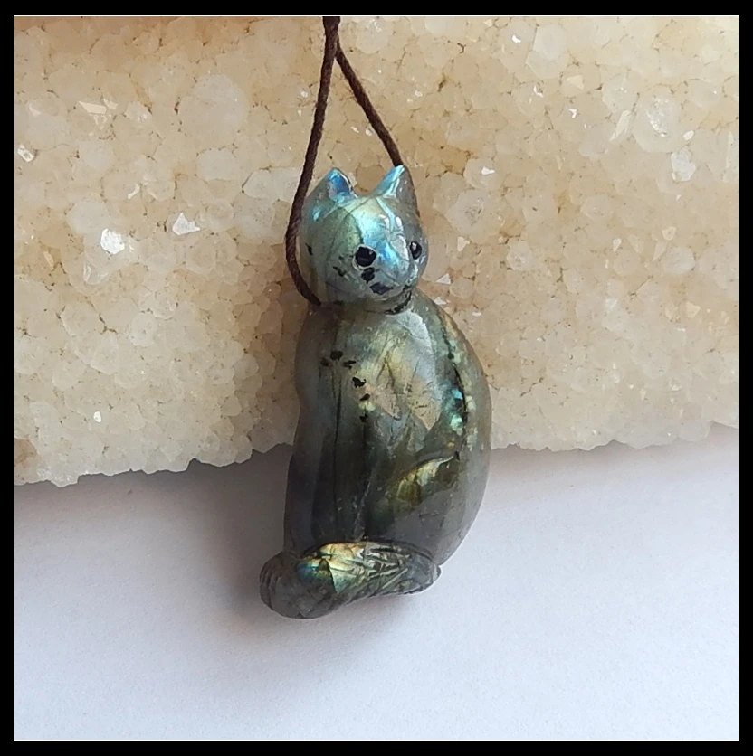 Sale 1Pcs Natural Stone Flashy Labradorite Carved So Cute Side Drilled Necklace Pendant 38x20x11mm 12.5g Trendy Best Birthday
Sale 1Pcs Natural Stone Flashy Labradorite Carved So Cute Side Drilled Necklace Pendant 38x20x11mm 12.5g Trendy Best Birthday